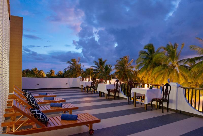 Crystal Sands Beach Hotel At Maafushi Eksteriør billede